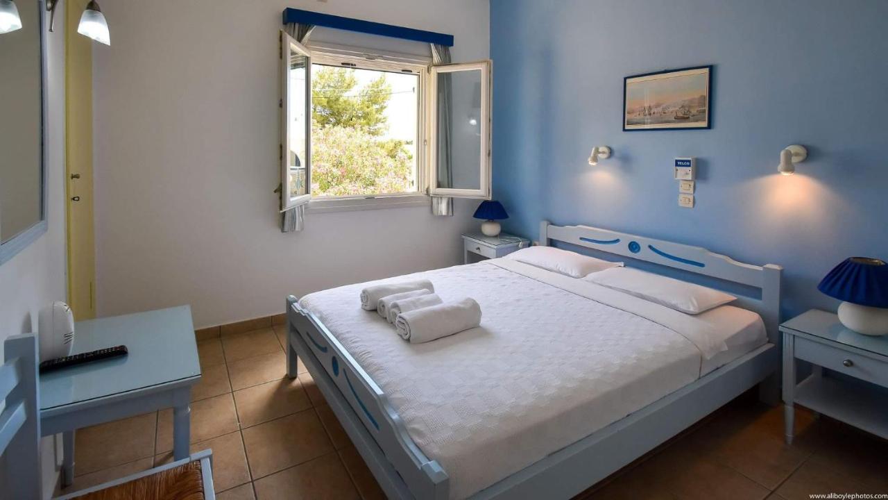 Hotel Ivi Дриос Екстериор снимка